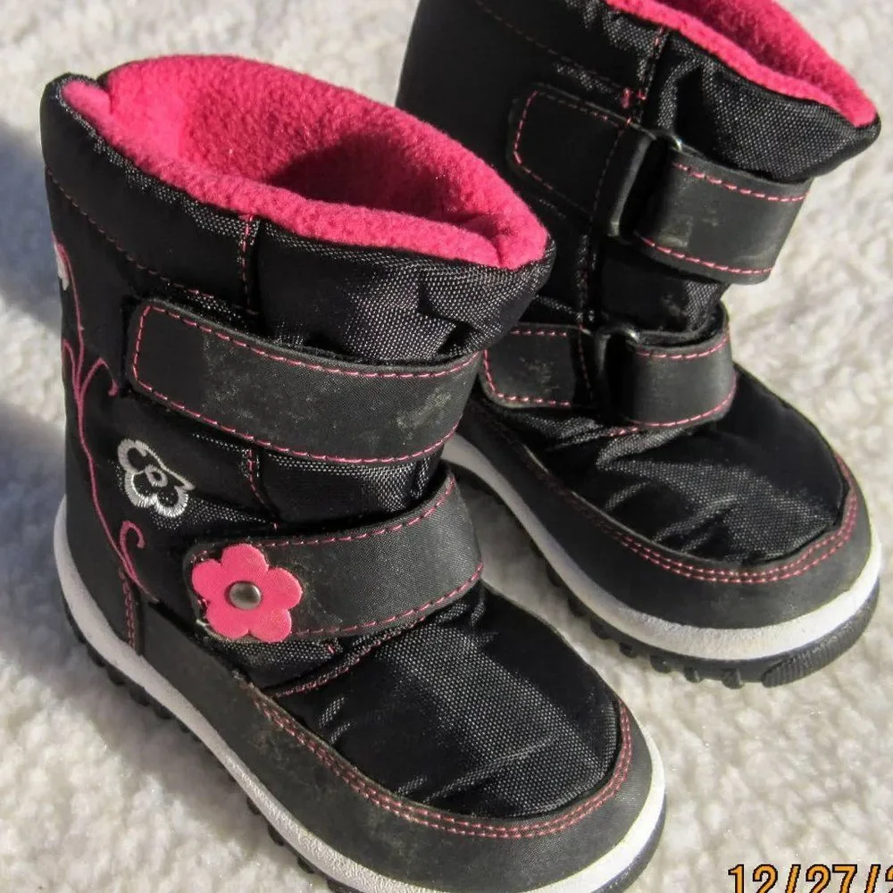 Fantiny Kids Black & Pink Winter Snow Boots (Girls) Sz US 7T/7.5T